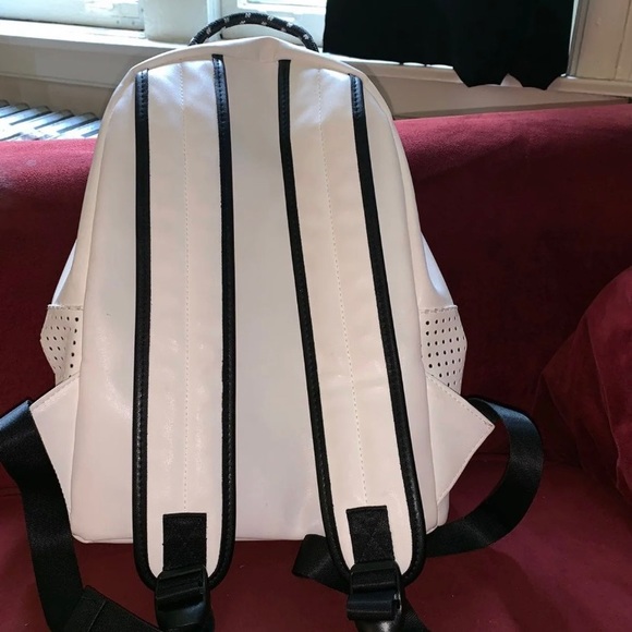 Target A NEW DAY backpack - Picture 4 of 6